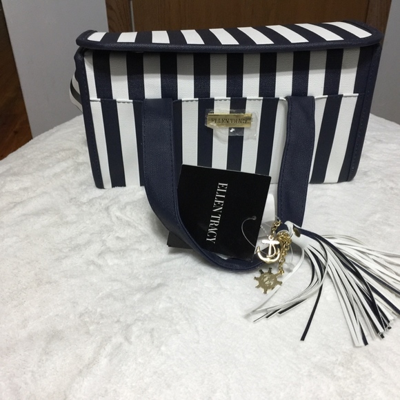 Ellen Tracy Handbags - Ellen Tracy, Cosmetic Case (Navy & White) NWOT